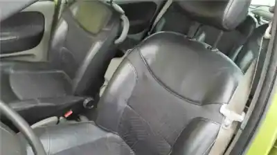 Scrapping Vehicle renault scenic (ja..) 1.9 dci authentique of the year 2002 powered f9q732