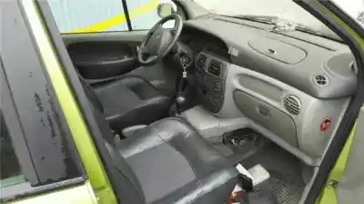 Scrapping Vehicle renault scenic (ja..) 1.9 dci authentique of the year 2002 powered f9q732