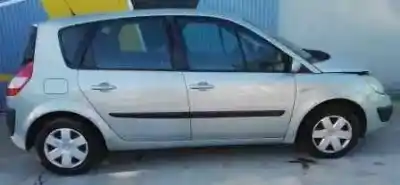 Vehicul casat renault scenic ii 1.5 dci diesel al anului 2004 alimentat k9k d7