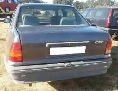 Sloopvoertuig opel kadett e 1.6 van het jaar 1988 aangedreven 16sv
