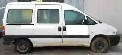 Veículo de Sucata peugeot expert kombi 2.0 hdi do ano 2005 alimentado rhz