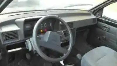 Veículo de Sucata seat ibiza 1.2-g-021a1000 do ano 1987 alimentado 021a1000