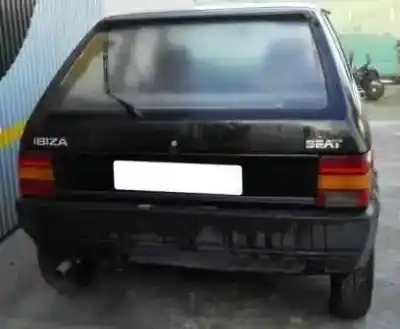 Veículo de Sucata seat ibiza 1.2-g-021a1000 do ano 1987 alimentado 021a1000