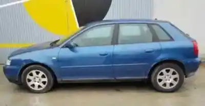 Veículo de Sucata audi a3 (8p1) 1.6 ambiente do ano 2002 alimentado bfq