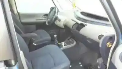 Здавання транспортного засобу renault espace iv (jk0) 2.2 dci turbodiesel року 2004 потужний g9t742
