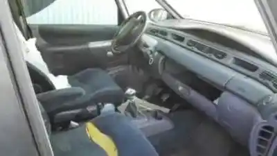 Здавання транспортного засобу renault espace /grand espace (je0) 2.2 dt rt espace року 2000 потужний g8t716