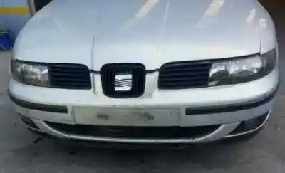 Veículo de Sucata seat                                               toledo (1m2)                                                                                                                                                                                                                                               1.8 20v                                                                                                                                                                                                                                                    do ano 1999 alimentado agn