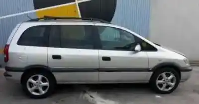 Veículo de Sucata opel zafira a 2.2 16v do ano 2001 alimentado z22se