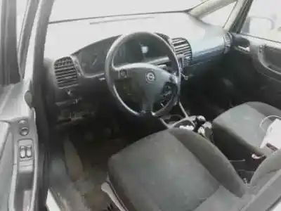 Sloopvoertuig opel zafira a 2.0 16v di van het jaar 2000 aangedreven x20dtl