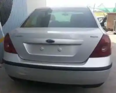 Scrapping Vehicle ford mondeo iii sedán (b4y) 1.8 16v of the year 2001 powered chba