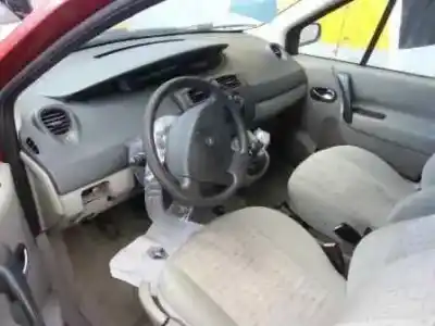 Sloopvoertuig renault scenic ii 1.5 dci diesel van het jaar 2006 aangedreven k9k732