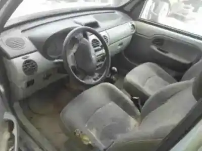 Veículo de Sucata renault kangoo (f/kc0) 1.5 dci diesel do ano 2003 alimentado k9k b7