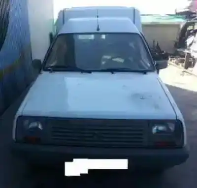 Здавання транспортного засобу renault rapid/express (f40) 1.1 року 1991 потужний c1e
