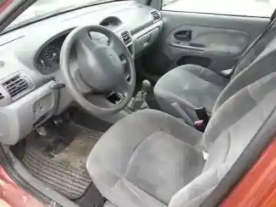 Здавання транспортного засобу renault clio ii fase i (b/cb0) 1.4 alize року 1998 потужний e7j