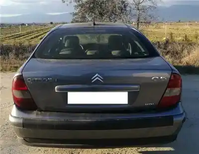 Veículo de Sucata citroen c5 berlina 2.0 hdi magic do ano 2003 alimentado rhz