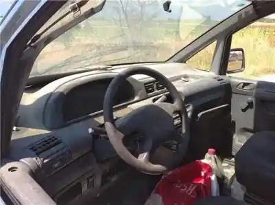 Veículo de Sucata peugeot expert kombi 2.0 hdi do ano 2000 alimentado rhx