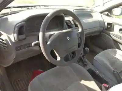 Scrapping Vehicle renault laguna 2.0 g of the year 1997 powered f3r