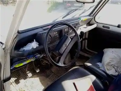 Sloopvoertuig renault 4 1.1 g van het jaar 1986 aangedreven 688.exploxion