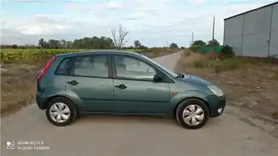 Vehicul casat ford fiesta (cbk) 1.4 16v cat al anului 2003 alimentat fxjb