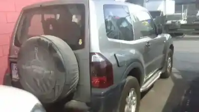 Veículo de Sucata mitsubishi montero (v60/v70) 3.2 di-d all-four do ano 2004 alimentado 4m41