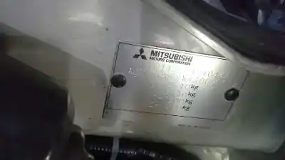 Veículo de Sucata mitsubishi montero (v60/v70) 3.2 di-d all-four do ano 2004 alimentado 4m41