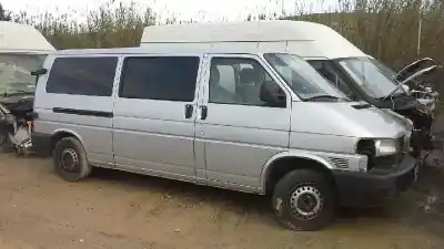 Verschrottungsfahrzeug VOLKSWAGEN T4 BUS SYNCRO (MOD. 1991) T4Caravelle des Jahres 2002 angetrieben AXL
