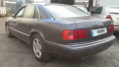 Здавання транспортного засобу audi a8 (d2) 3.7 v8 32v року 1998 потужний aew