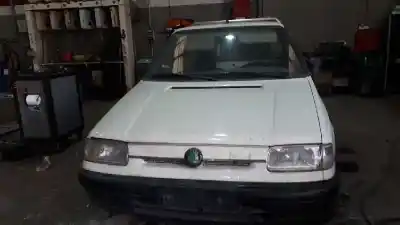 Sloopvoertuig SKODA PICKUP LX van het jaar 1998 aangedreven AEF
