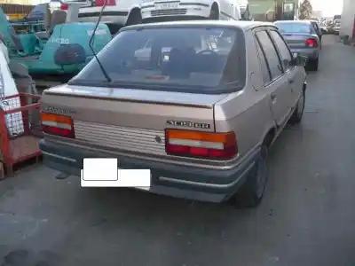 Véhicule à la ferraille PEUGEOT 309 SX Injection de l'année 1988 alimenté PT