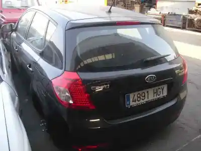Veículo de Sucata kia cee´d active do ano 2009 alimentado 4fc-5i