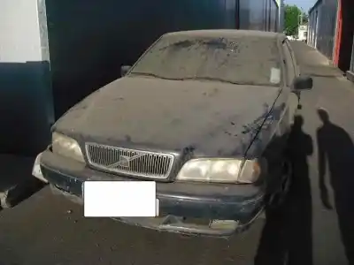 Véhicule à la ferraille VOLVO S70 BERLINA 2.5 Turbodiesel de l'année 1998 alimenté D5252T