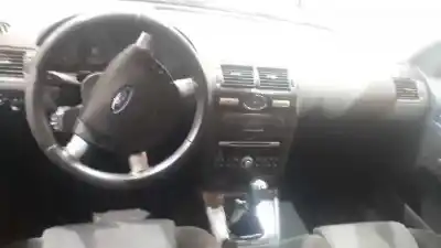 Vehicul casat ford mondeo berlina (ge) ghia (06.2003->) (d) al anului 2006 alimentat cjbb