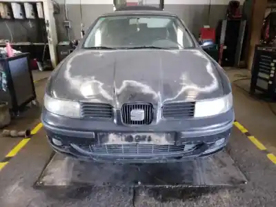 Vehicul casat seat leon (1m1) signo al anului 2002 alimentat alh