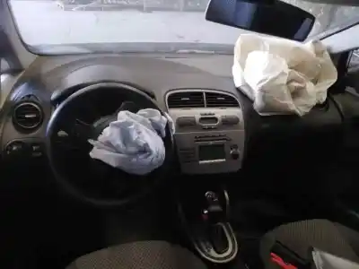 Scrapping Vehicle seat toledo (5p2) sport-up of the year 2005 powered bkd