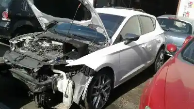 Veículo de Sucata seat leon (5f1) reference do ano 2013 alimentado clh