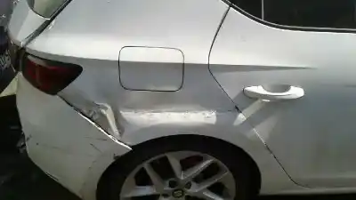 Veículo de Sucata seat leon (5f1) reference do ano 2013 alimentado clh