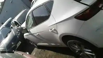 Veículo de Sucata seat leon (5f1) reference do ano 2013 alimentado clh