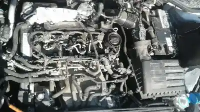 Veículo de Sucata seat leon (5f1) reference do ano 2013 alimentado clh