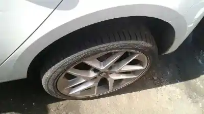 Veículo de Sucata seat leon (5f1) reference do ano 2013 alimentado clh