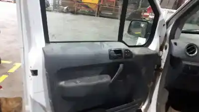 Veículo de Sucata ford tourneo connect (tc7) familiar do ano 2010 alimentado r3pa