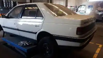 Véhicule à la ferraille peugeot 405 berlina sri exclusive de l'année 1992 alimenté dzh