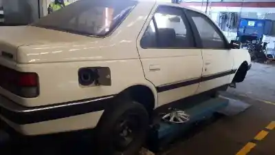 Véhicule à la ferraille peugeot 405 berlina sri exclusive de l'année 1992 alimenté dzh