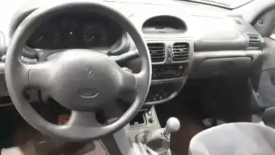 Здавання транспортного засобу renault clio ii fase i (b/cbo) 1.2 року 1999 потужний  Здавання транспортного засобу renault clio ii fase i (b/cbo) 1.2 року 1999 потужний