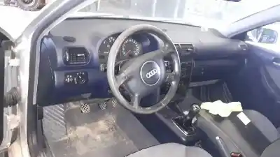 Здавання транспортного засобу audi a3 (8l) 1.6 ambiente року 2000 потужний avu