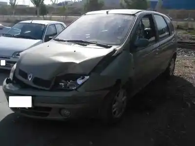 Scrapping Vehicle renault scenic (ja..) 1.9 dci authentique of the year 2002 powered f9q 732