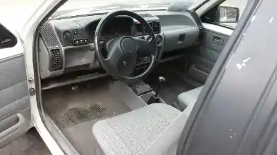 Véhicule à la ferraille opel corsa b swing de l'année 1992 alimenté c14nz