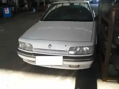 Veicolo di demolizione RENAULT 21 BERLINA (B/L48) GTD dell'anno 1990 alimentato 