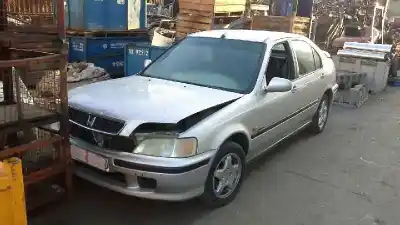 Véhicule à la ferraille honda civic berlina .5 (ma/mb) 1.5 vtec (mb3) de l'année 2000 alimenté d15z8