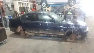 Veículo de Sucata bmw serie 3 berlina (e46) 320d do ano 2004 alimentado 