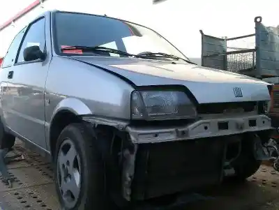 Здавання транспортного засобу FIAT CINQUECENTO (170) 1.1 року 1993 потужний 176B2.000 Здавання транспортного засобу FIAT CINQUECENTO (170) 1.1 року 1993 потужний 176B2.000